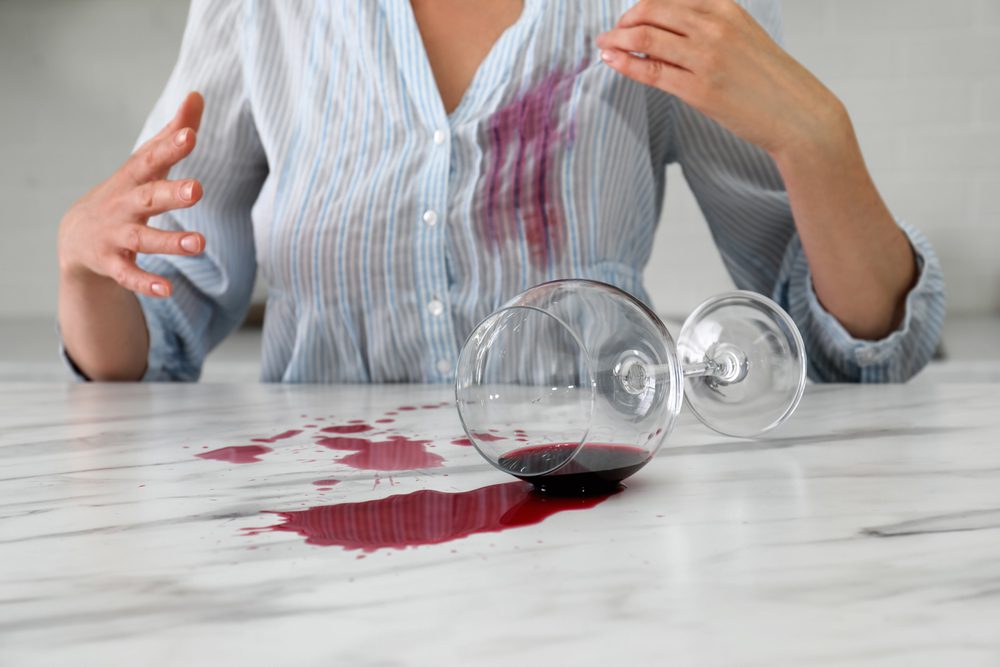 cleaning wine