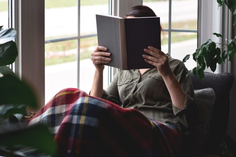 reading nook pumpkin